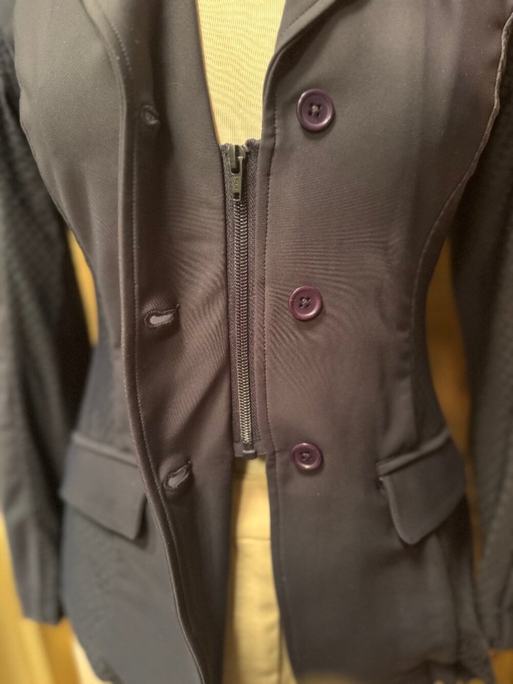 Hannah Childs Horse Show Hunt Coat Size Small - Picture 5 of 8